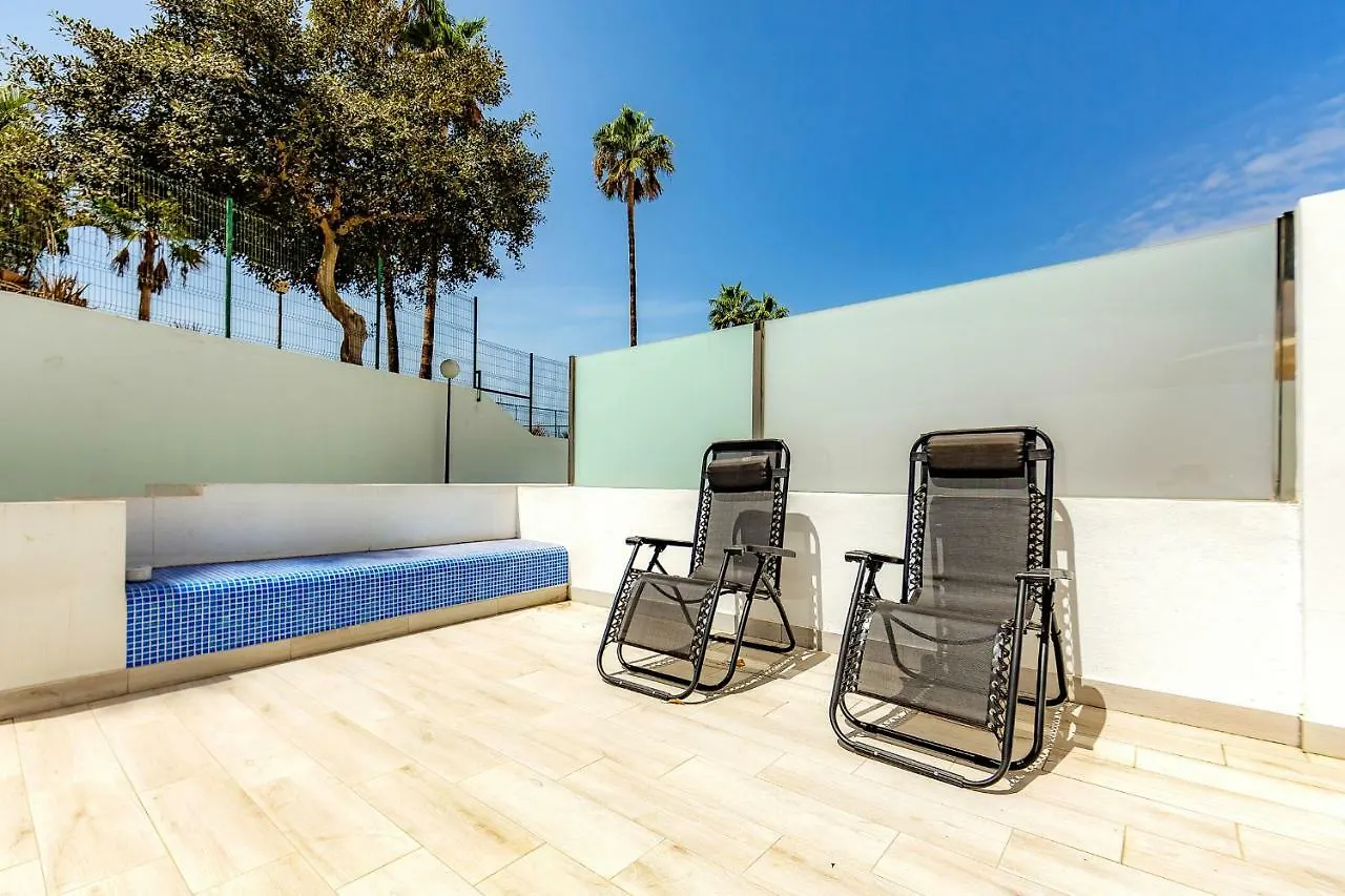אדחה Apartment Island Village Heights ספרד