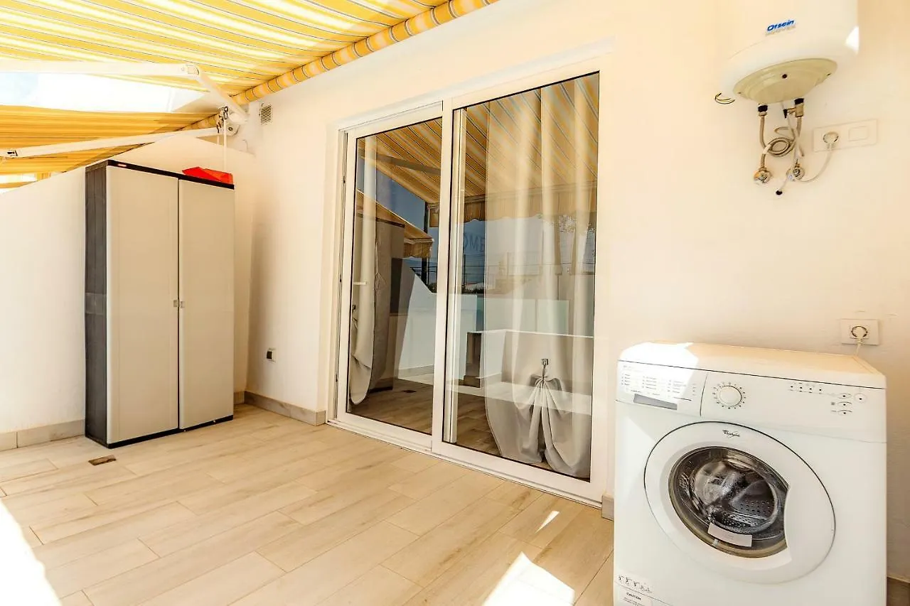 אדחה Apartment Island Village Heights 0*,
