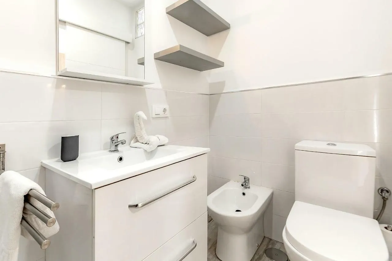 אדחה Apartment Island Village Heights ספרד