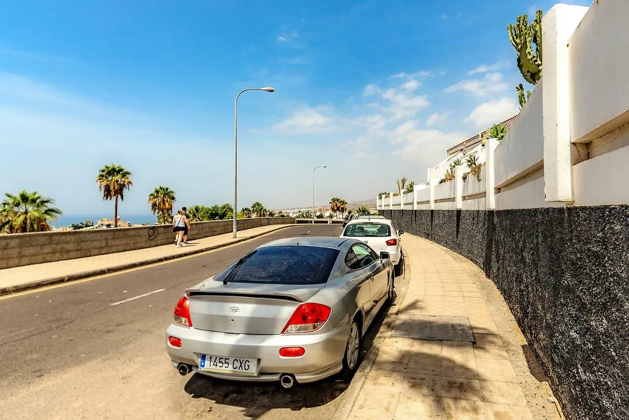 אדחה Apartment Island Village Heights